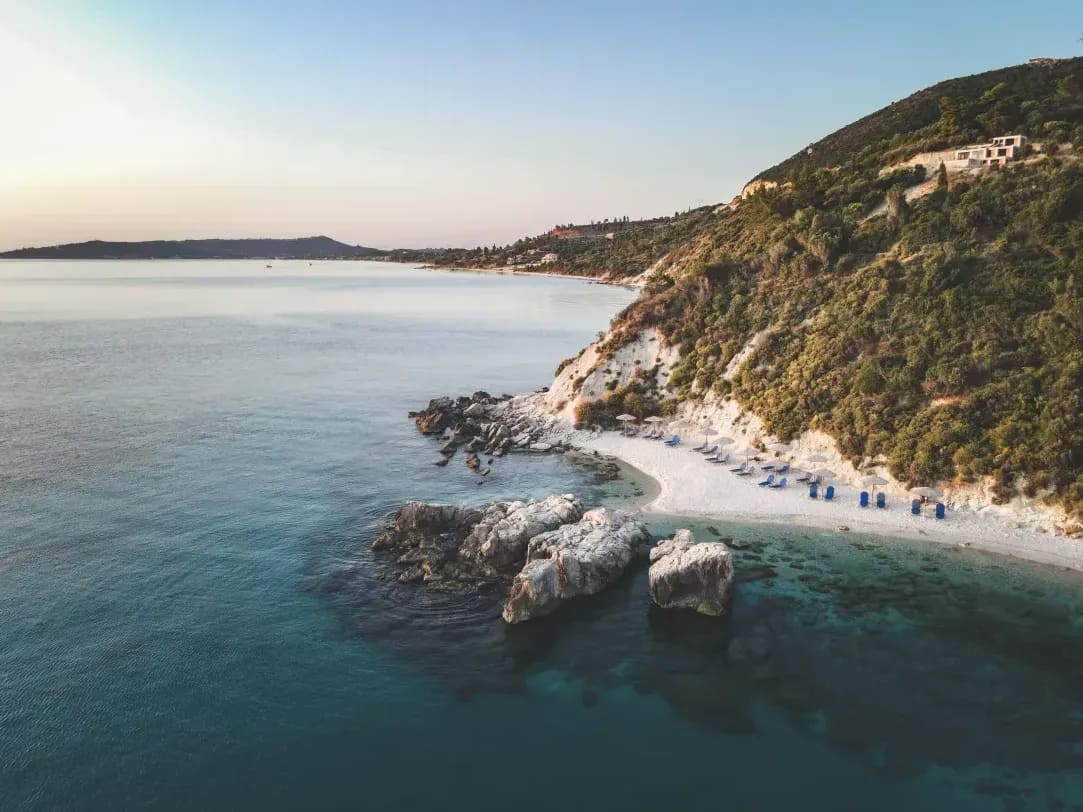 5 escapadas mediterráneas para desconectar este verano